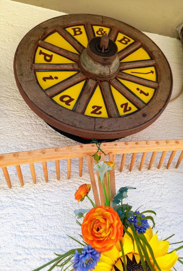 B&B Piazzi Di Katia คาแดร์โซเน ภายนอก รูปภาพ